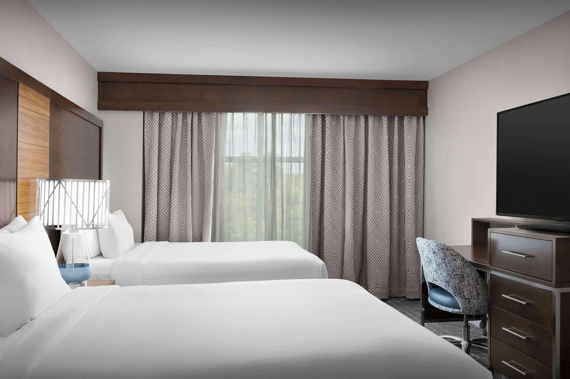 Embassy Suites Atlanta Kennesaw Town Center - photo 27