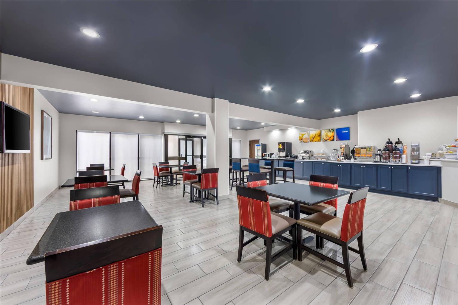Comfort Suites London South - photo 55