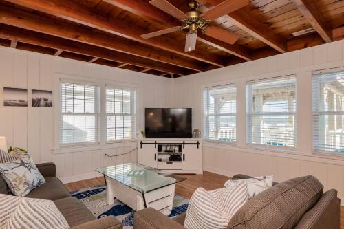 A Little Nauti by Oak Island Accommodations - photo 41