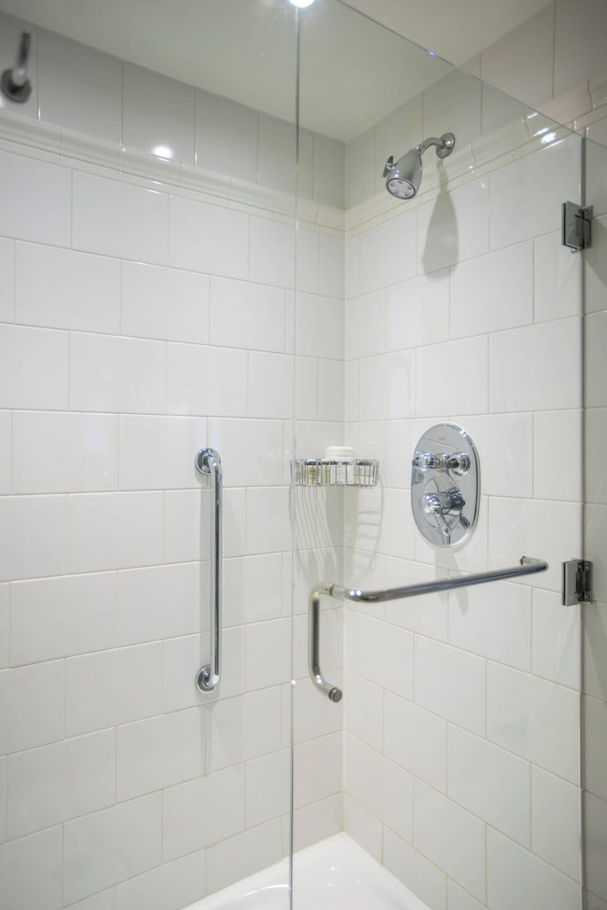 Renaissance Raleigh North Hills Hotel - photo 29