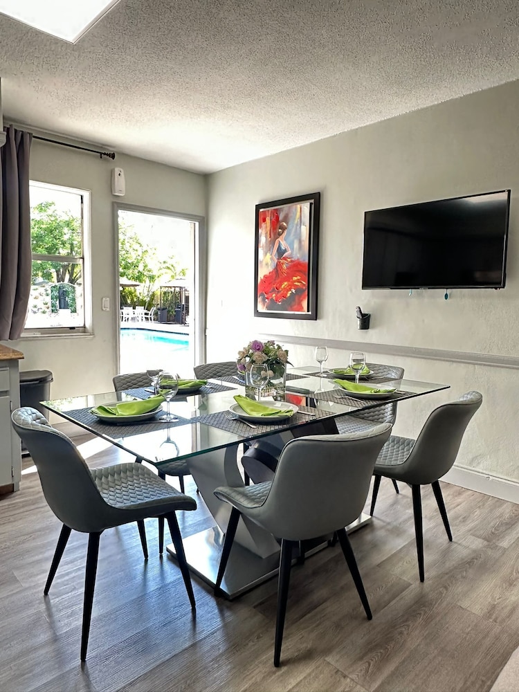Sheridan Suites Apartments Hotel - photo 40