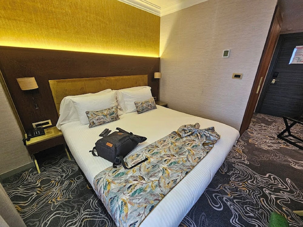 Saint Eugene Hotel — Algiers — photo 2