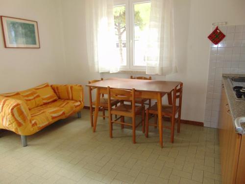 Villa Anna 5 — 4-Star Luxury Hotel in Lignano Sabbiadoro, Italy