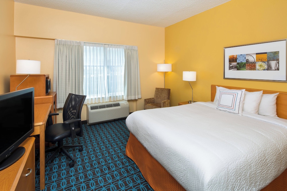Fairfield Inn & Suites San Antonio Airport North Star Mall - photo 7