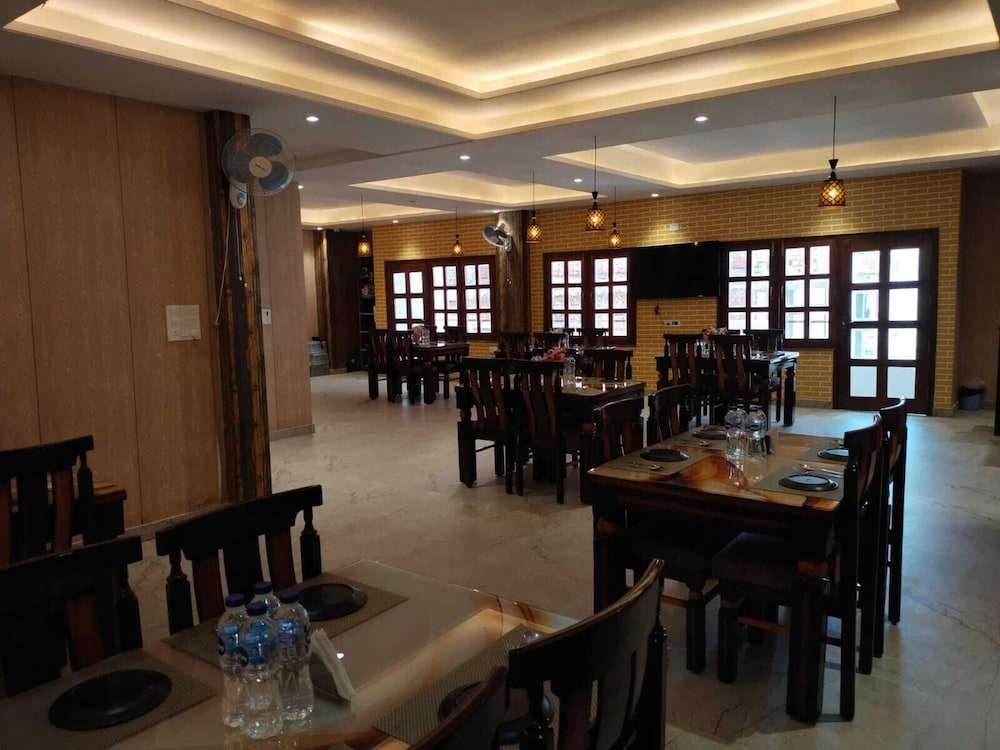 Hotel Rs Inn - last minute hotel in Varanasi