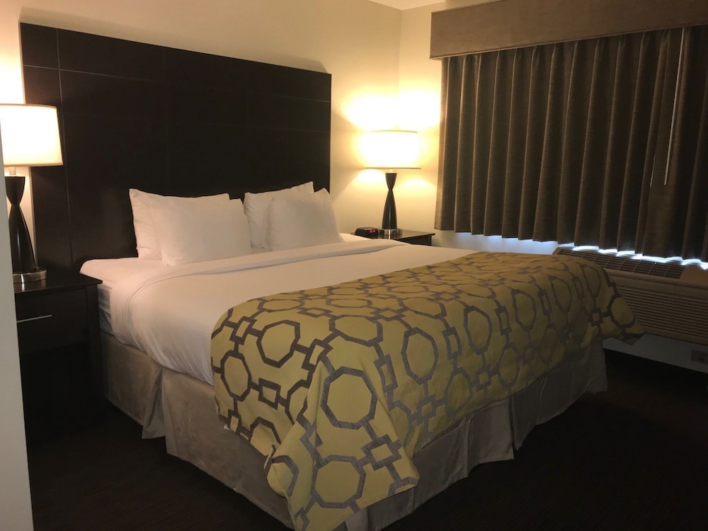Baymont by Wyndham Bloomington MSP Airport - photo 7