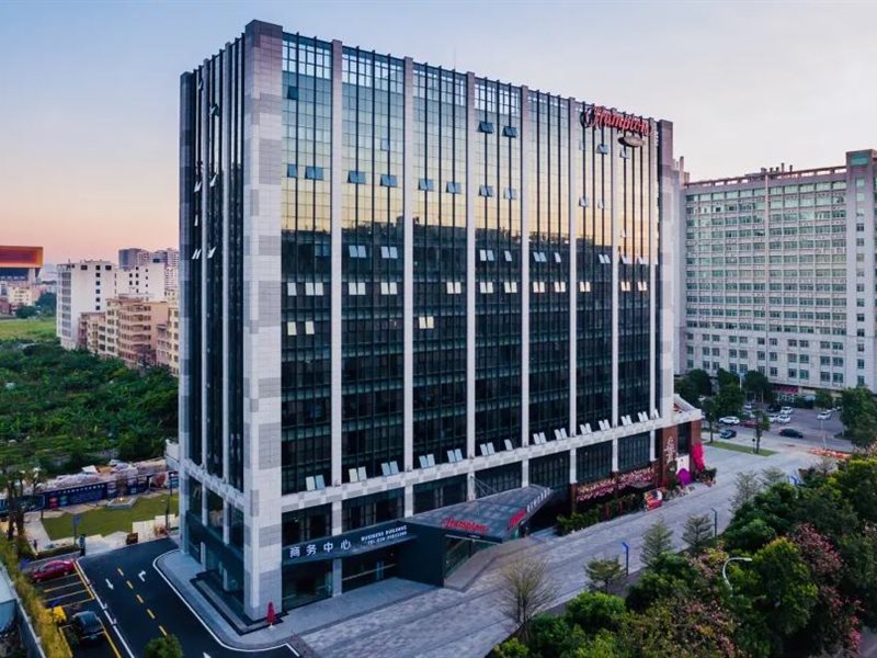 Hampton by Hilton Guangzhou Huadu — 4-Star Luxury Hotel in Guangzhou, People's Republic of China