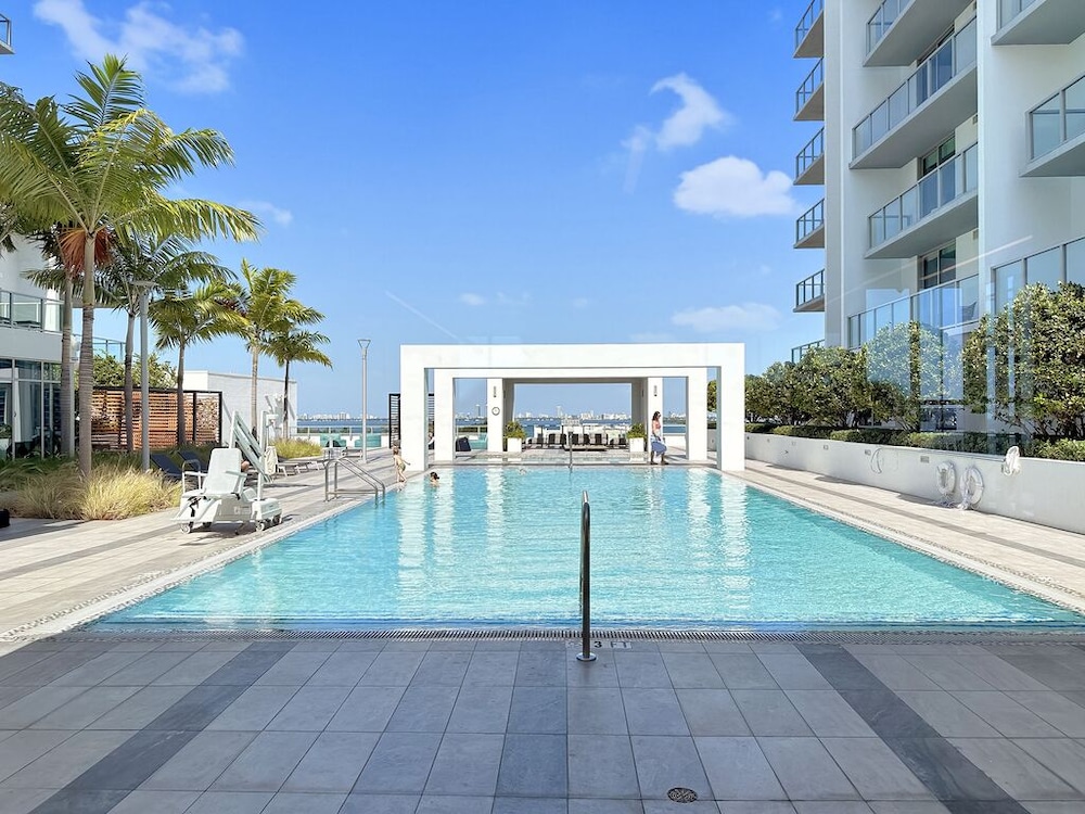 Luxe Condos Miami Design District — 5-Star Luxury Hotel in Miami, United States