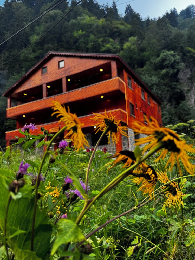 Kale Kaya Otel in Camlihemsin, Turkey