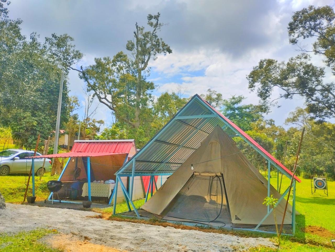 Awanaz Farm Glamping — hotel in Jitra