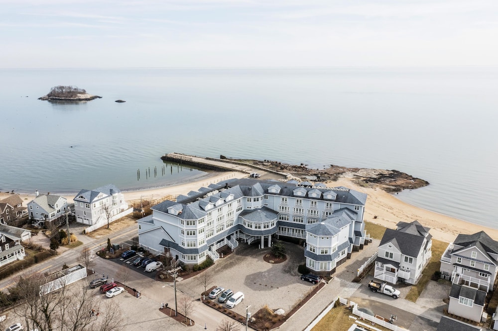 Madison Beach Hotel — 4-Star Luxury Hotel in Madison, United States
