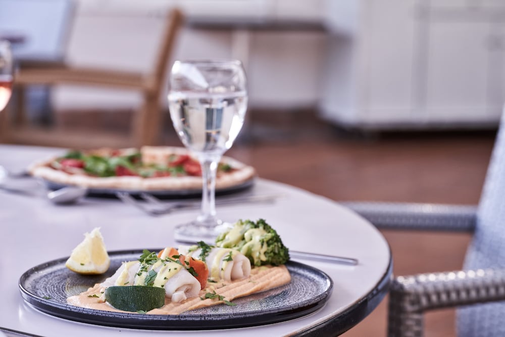 מזון ומשקאות