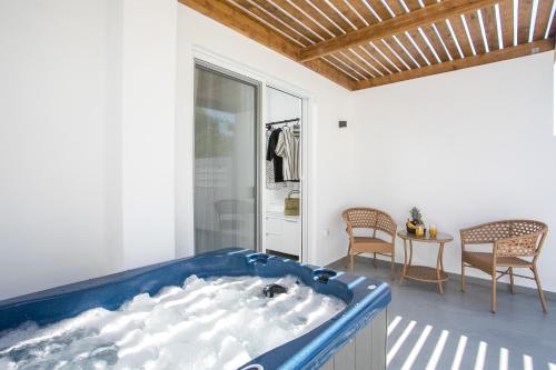 Calma Luxury Studios & Suites in Faliraki, Greece