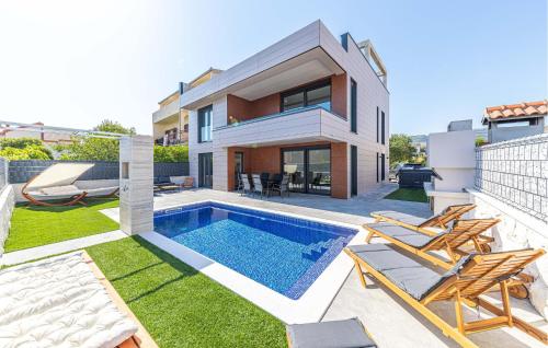 Amazing Home In Kastel Stafilic — 4-Star Luxury Hotel in None, Croatia