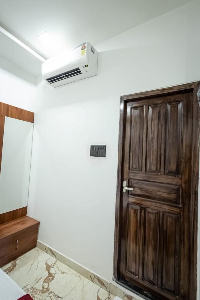 The Satnam Inn — Varanasi — photo 5