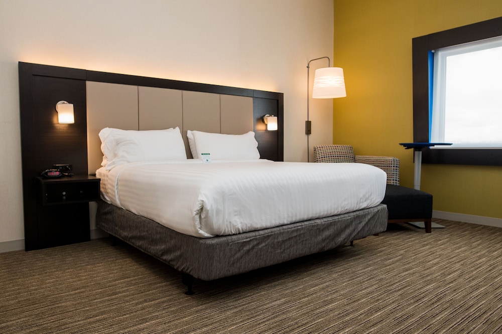 Holiday Inn Express & Suites Marietta by IHG - photo 20