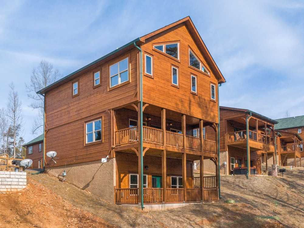 Gatlinburg Escape - photo 5
