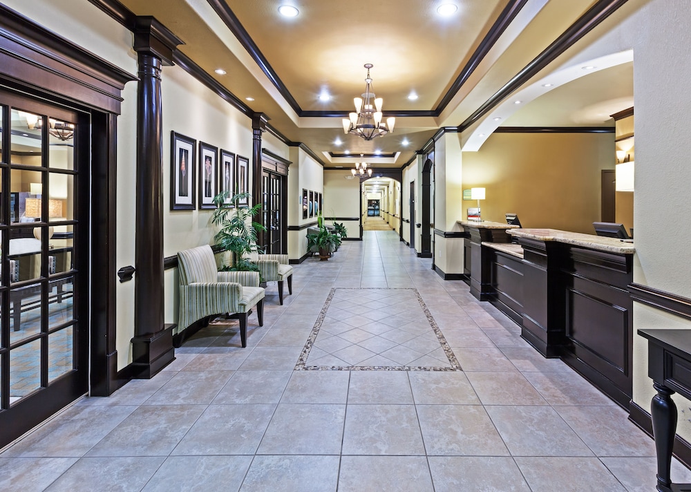 Holiday Inn Express Hotel & Suites Victoria by IHG - photo 32