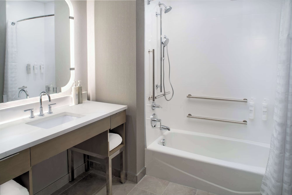 Homewood Suites by Hilton Ann Arbor - photo 19