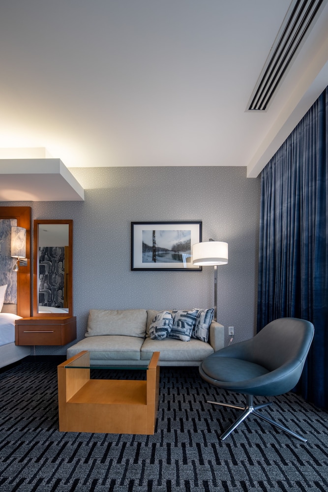 The Hotel at Kirkwood Center - photo 6