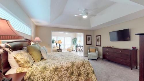 3 Midstream - photo 13