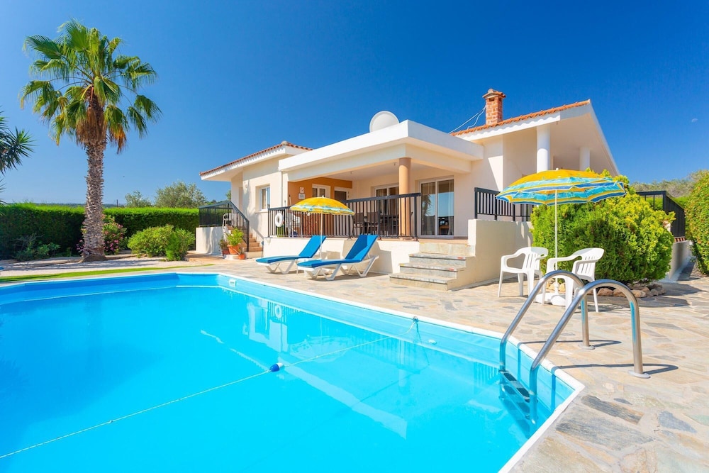 Villa Chrystalla — 4-Star Luxury Hotel in Polis, Cyprus