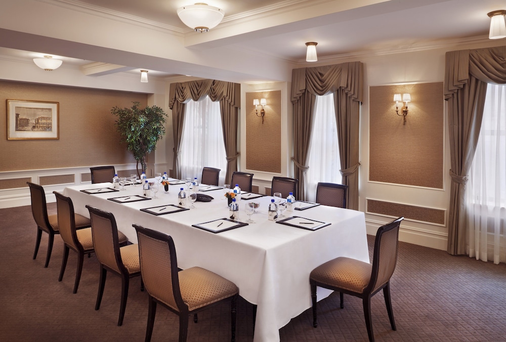 Hotel Plaza Athenee - photo 57