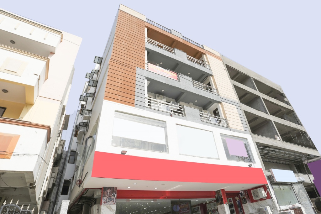 Super Hotel O Rishabh Inn - last minute hotel in Ghaziabad
