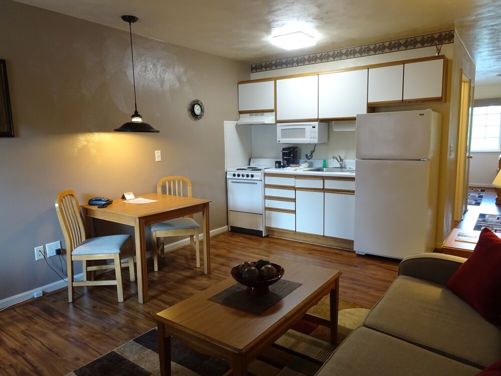 Affordable Suites of America Lynchburg - photo 21