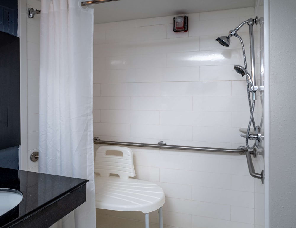 Best Western Plus Beckley Inn - photo 49