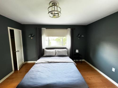 Room in Sudbury request parking before booking in Greater Sudbury, Canada