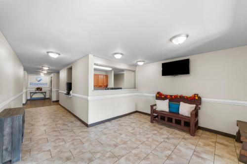 Risewell Kitchen Suites Pleasanton - photo 8