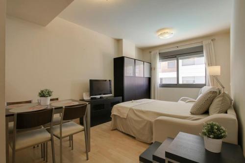 2º Linea de Playa Con Piscina & Parking - carbon neutral hotel in Malaga