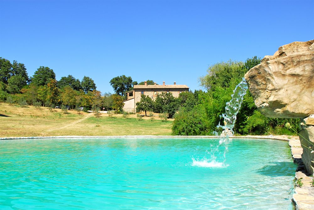 Agriturismo Paradiso41 — 4-Star Luxury Hotel in Assisi, Italy