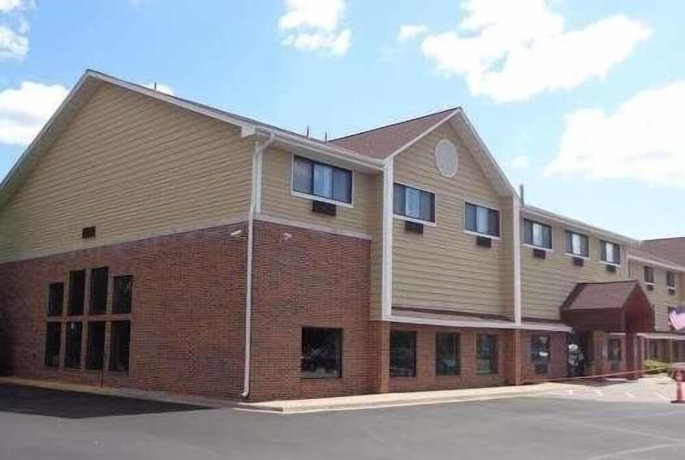 Baymont by Wyndham Bloomington MSP Airport - photo 18