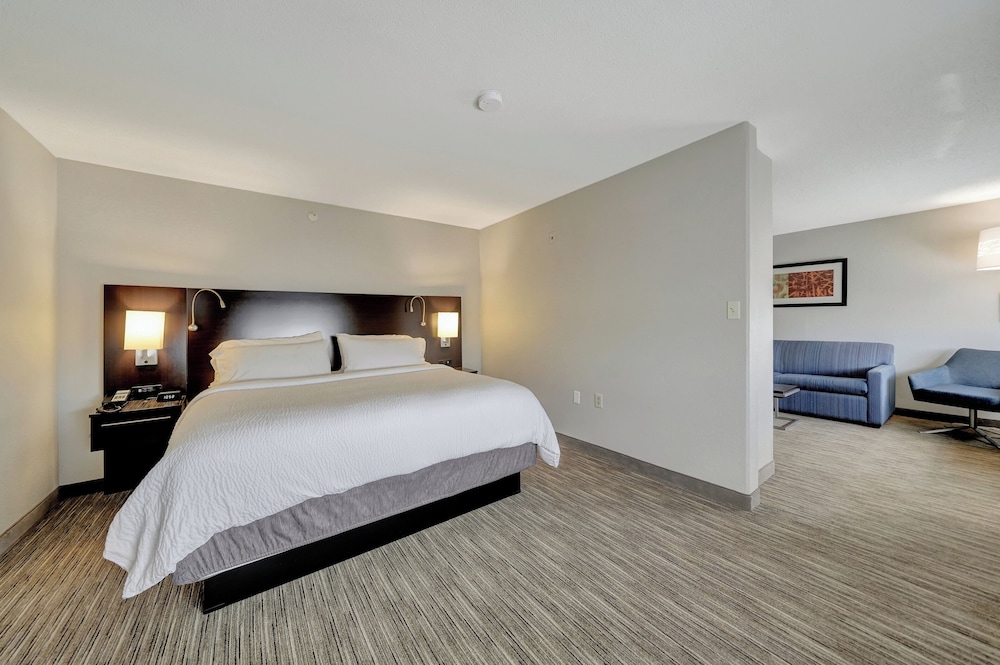 Holiday Inn Express Hotel & Suites Beatrice by IHG - photo 26