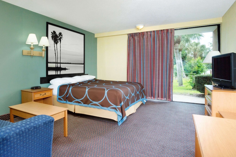 Super 8 by Wyndham St. Augustine - photo 4