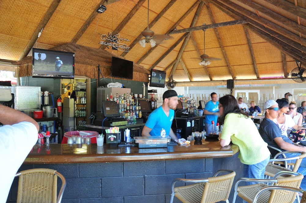 Commodore Resort - photo 45