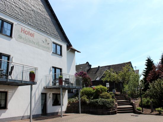 Hotel Landgasthaus Schinderhannes in Sohren, Germany