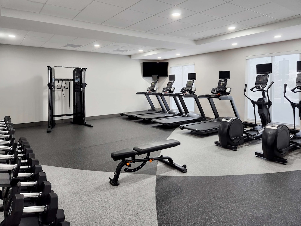 Hilton Garden Inn Orlando at SeaWorld - photo 21