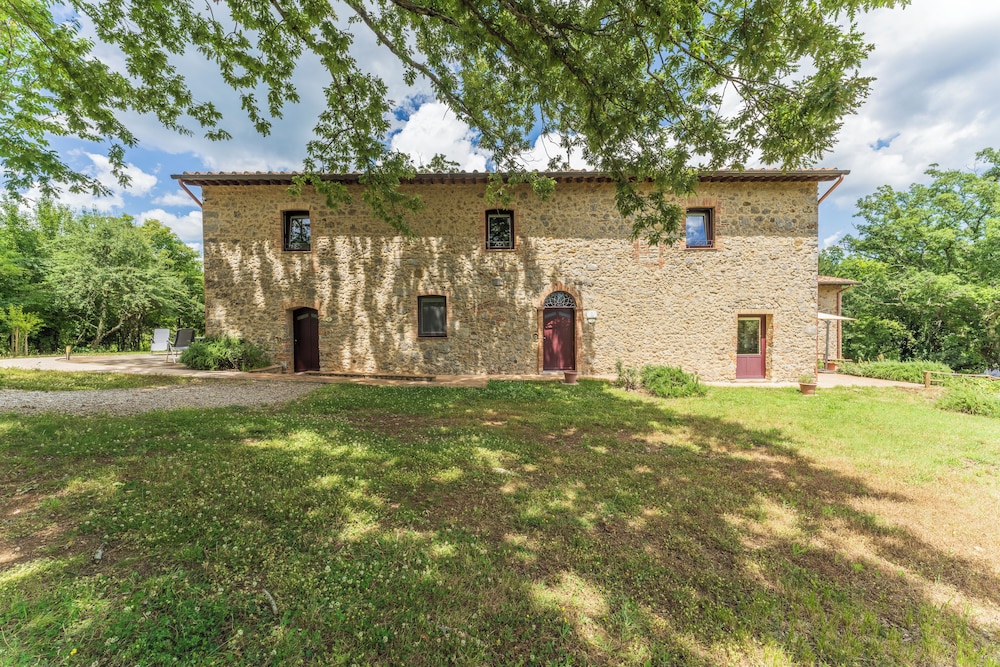Le Casaline Di Sopra Near Massa in Massa Marittima, Italy