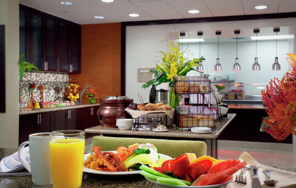Hilton Garden Inn Seattle Bothell - photo 23