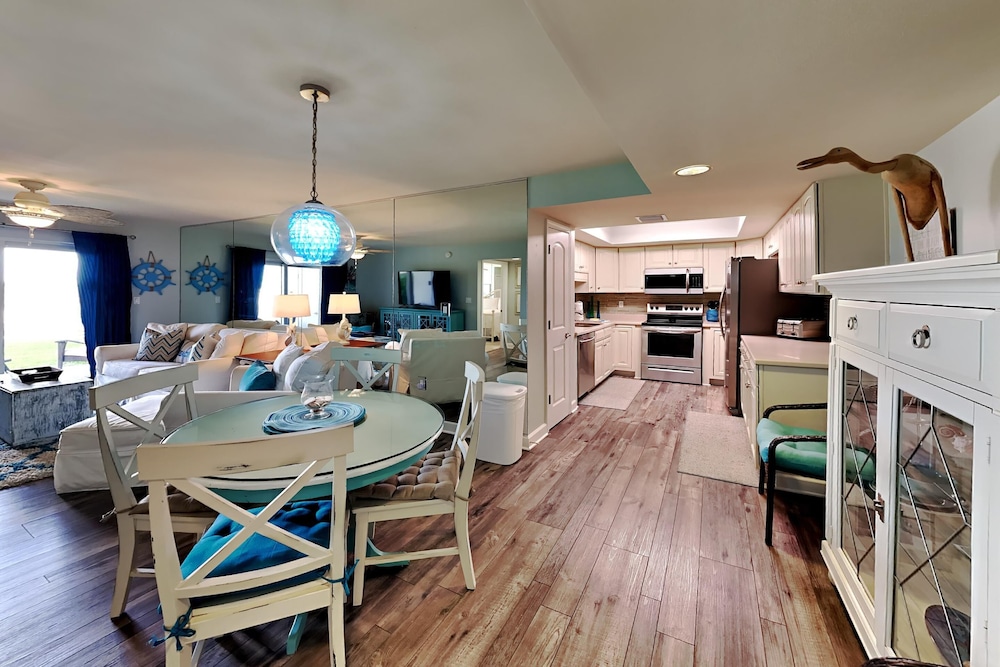 Regency Towers by Southern Vacation Rentals - photo 400