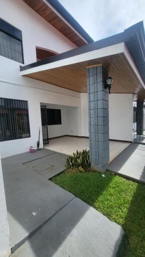 Don Carlos Place Lower Unit — 4-Star Luxury Hotel in Alajuela, Costa Rica
