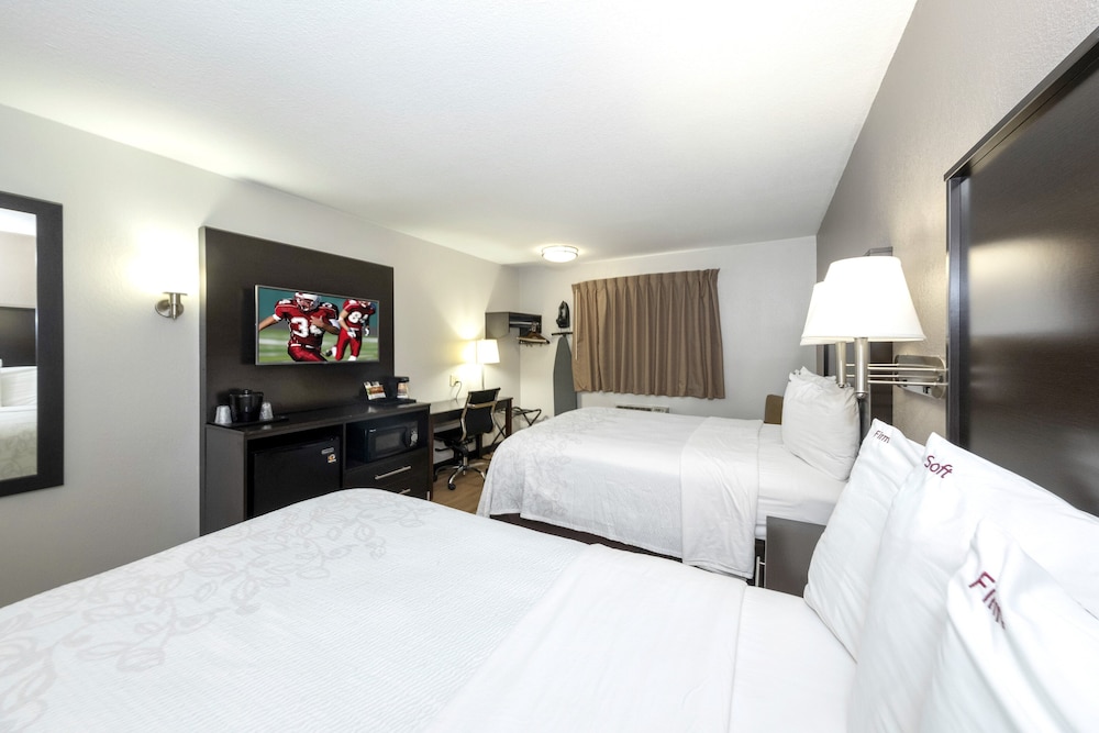 Red Roof Inn PLUS Huntsville - photo 14