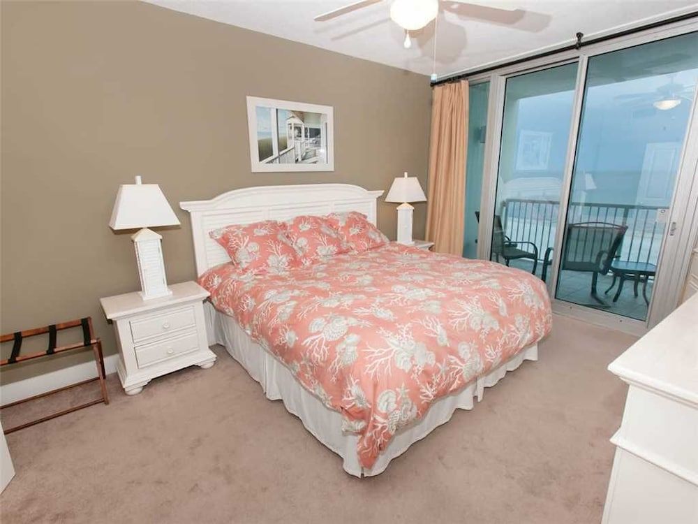 Island Tower 602 3 Br condo by RedAwning - photo 21