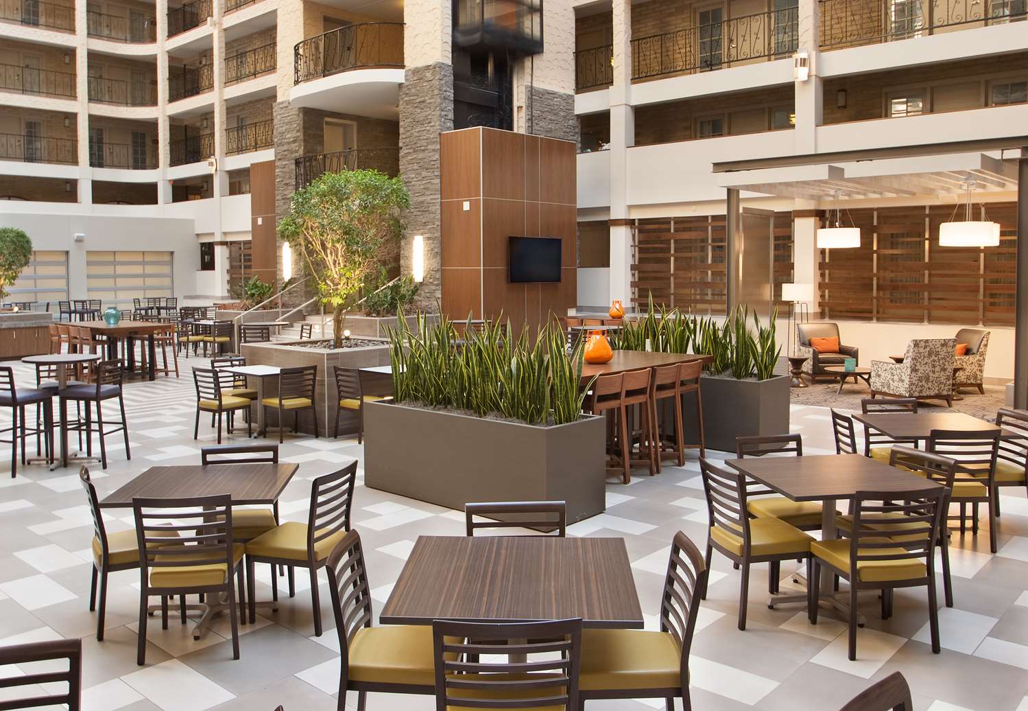 Embassy Suites by Hilton Bloomington Minneapolis - photo 22
