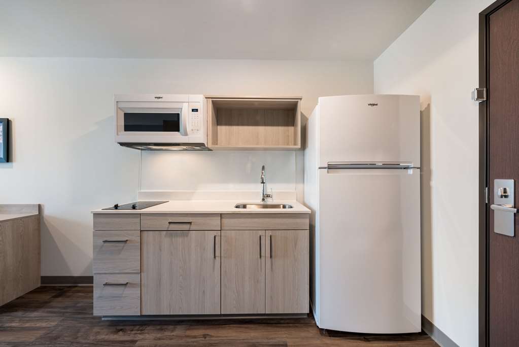 WoodSpring Suites Greensboro High Point North - photo 31