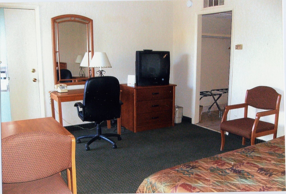 Will Rogers Inn - photo 15