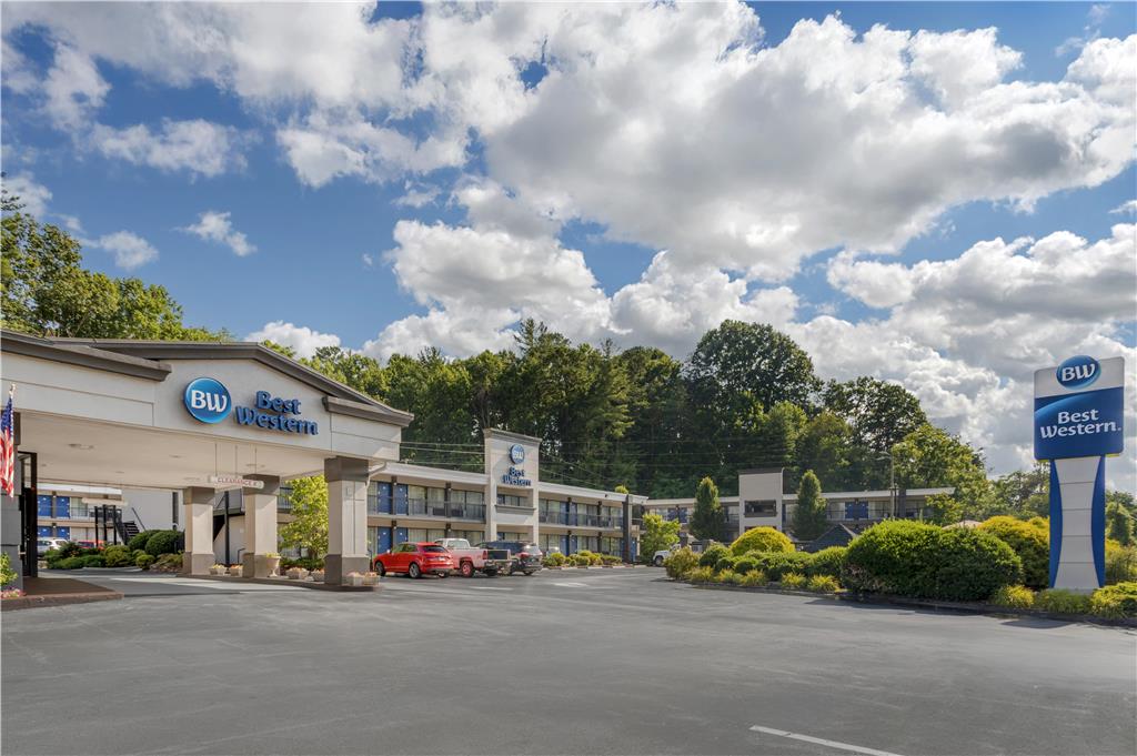 Best Western Asheville Blue Ridge Parkway - photo 32